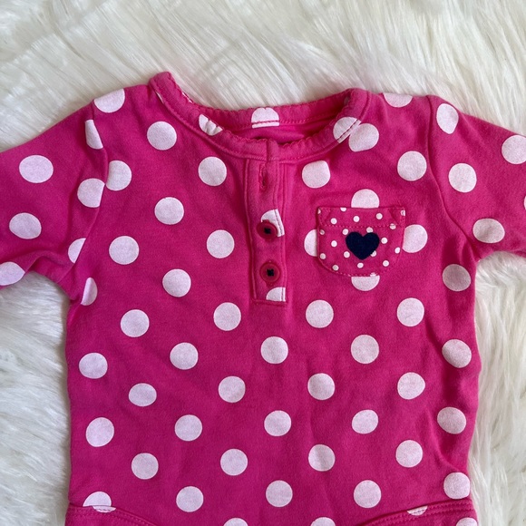 🔴EUC Carter’s Baby Girl Pink & White Polkadot Button Sleeve Onesie SZ 3m💕 - Picture 2 of 10